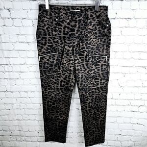 CLEO | pull-on zipper detail leopard print stretch slim ankle pants